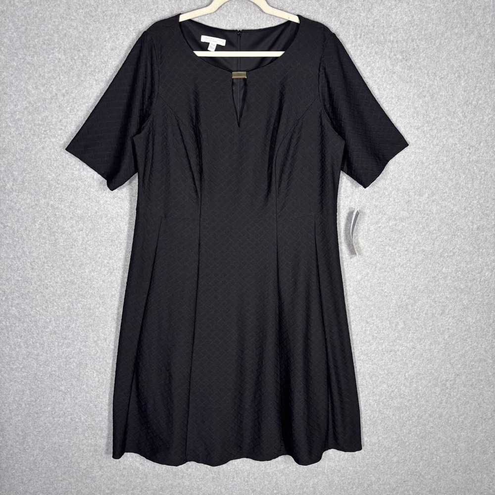 NEW $78 London Times Textured Dress 16W Black Keyhole Neck LBD Career Classic
